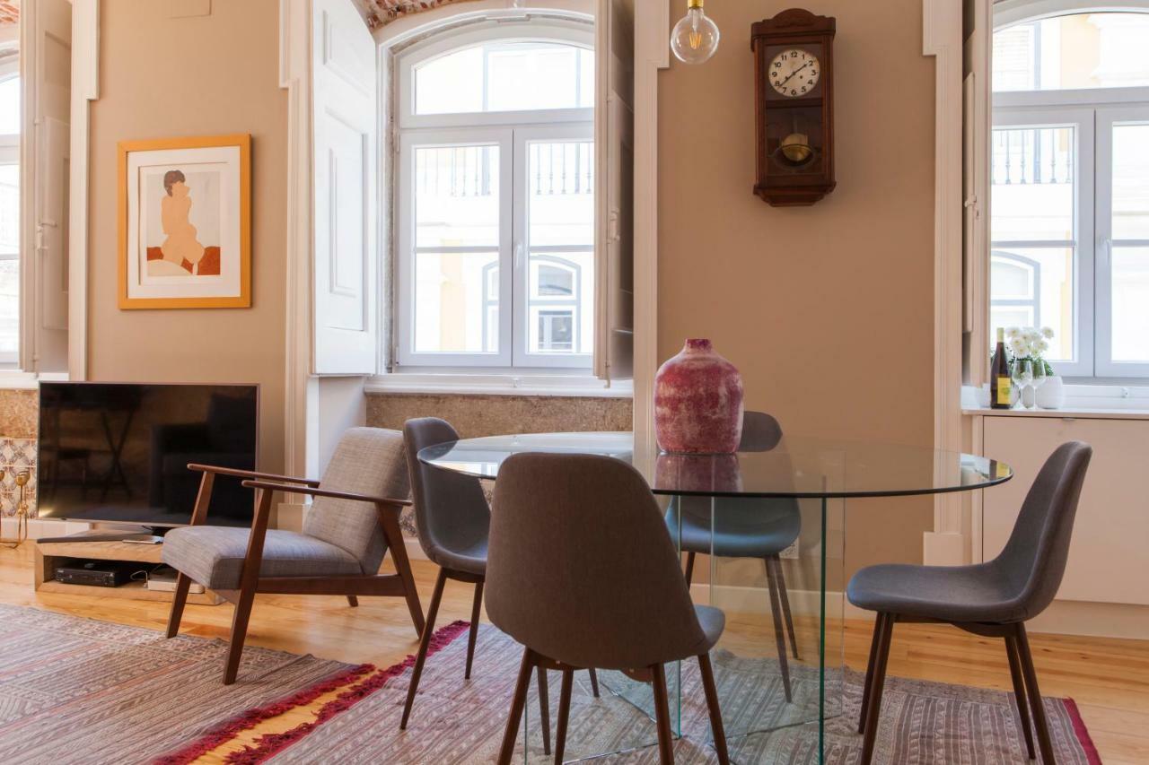 Alfama Baixa Spacious And Bright Apartment Blends The Historic And The Contemporary 2 Bedrs & 2 Bathrs Ac 18Th Century Building Lisboa Exteriör bild